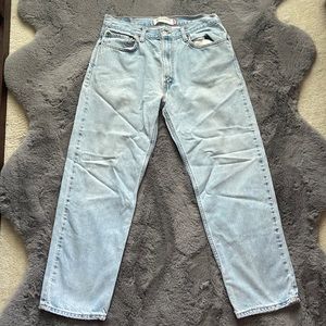 Levi Straight Cut Jeans